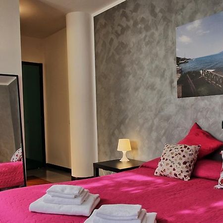 Casa Aurora Self Catering Studio Como Vacanze エクステリア 写真
