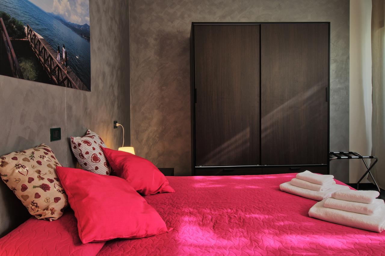 Casa Aurora Self Catering Studio Como Vacanze エクステリア 写真